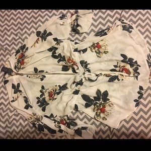 White flower shirt